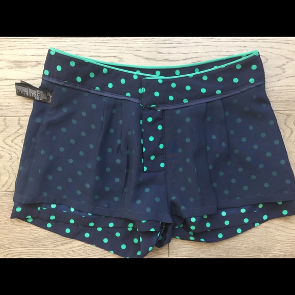 Forever21 Dress Shorts - Picture 5 of 6